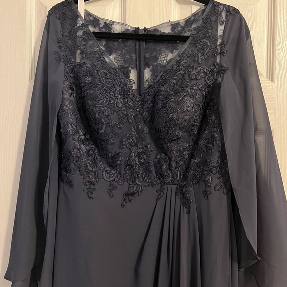 Azazie Mother if the Bride/formal dress - Picture 5 of 5